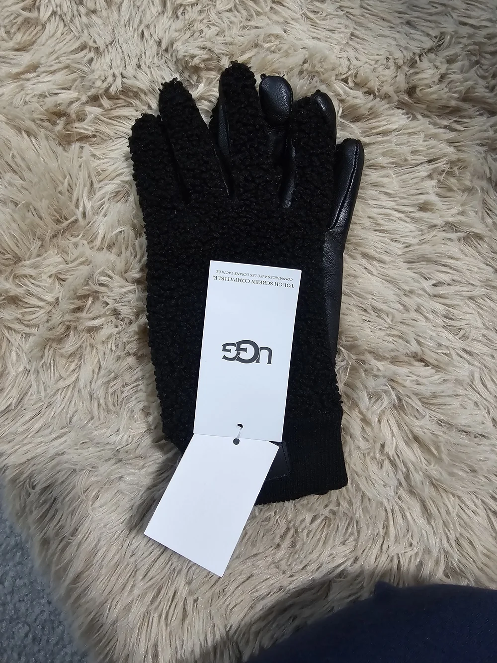UGG Women's Black Sherpa Tech Gloves
